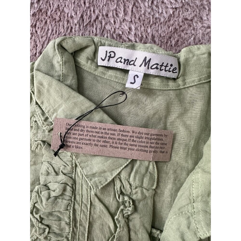 JP And Mattie Women’s Blanchard Ruffle Button Down Blouse Green Sz S New - Picture 8 of 13